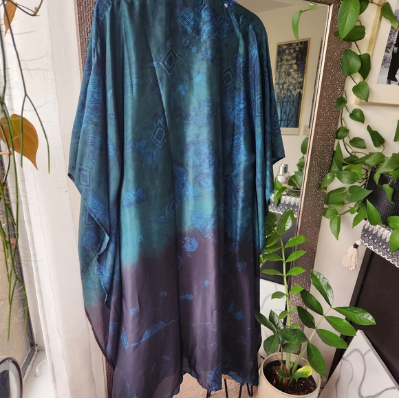 Teal and Navy Kimono - Picture 7 of 9
